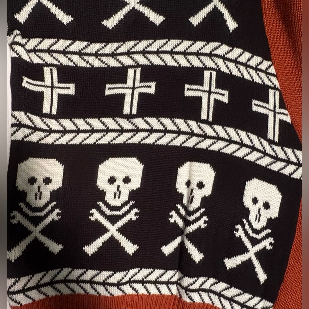 No. 17 Cardigan Skull Pattern Forearm Sleeve Single Buckle Closure Boxy Oversize - Picture 6 of 14